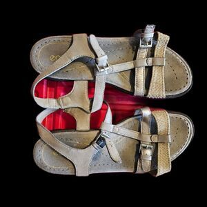 Ecco ladies leather sandals size 8.5 comfort